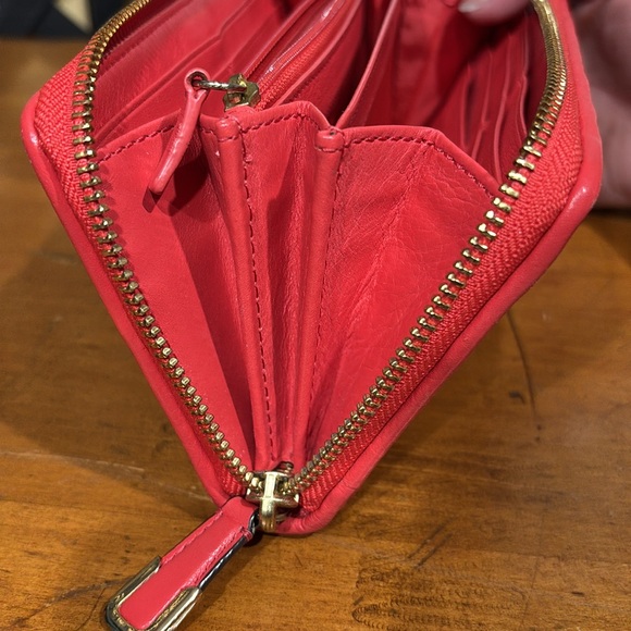 Coach Twist Madison Leather Continental Gathered Wallet with Original Coach Box - Picture 15 of 16